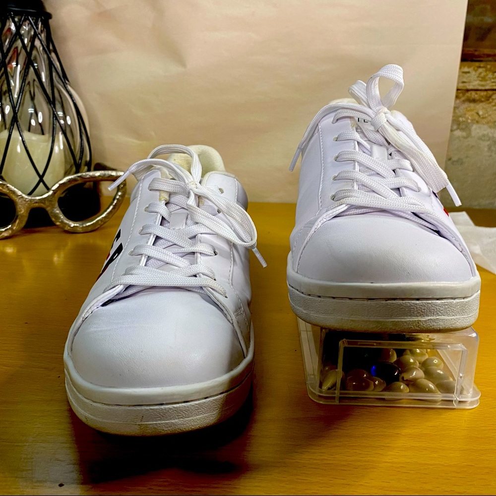 Tommy Hilfiger Men’s White Lexor Comfy Casual Printed Lace Up Sneakers